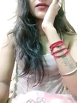 Snapshot of MISSQUEEN48 chatting on February 17, 2026, 4:54 am MISSQUEEN48 online show from February 17, 2026, 4:54 am