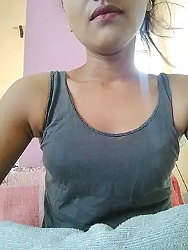 Snapshot of MISSQUEEN48 chatting on May 26, 2026, 6:55 am MISSQUEEN48 online show from May 26, 2026, 6:55 am