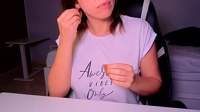 Akasha 007 online show from October 30, 2025, 9:44 pm