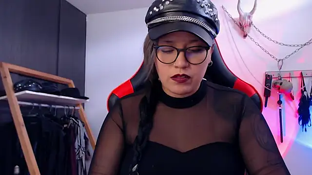 LilithSharon online show from February 13, 2025, 6:37 pm