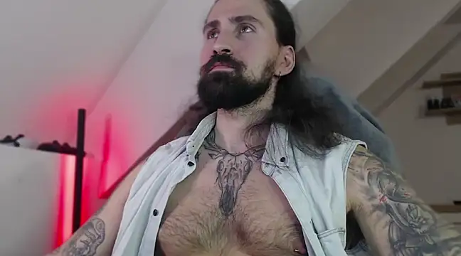 MateoHunk online show from February 10, 2025, 8:00 pm