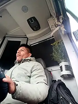 alexchir4 online show from November 10, 2025, 11:48 am