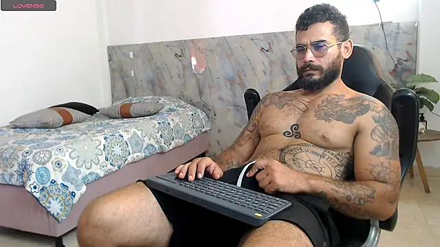 hanz col online show from November 14, 2025, 4:21 pm