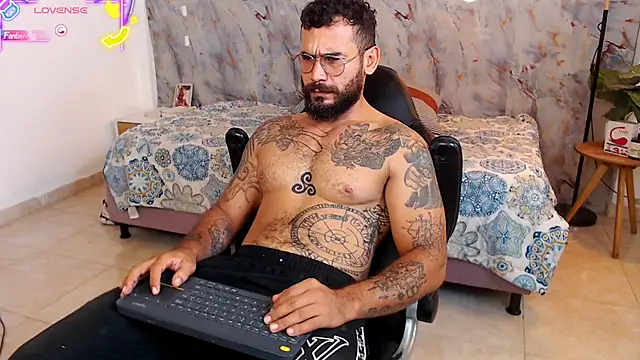 hanz col online show from December 2, 2025, 11:45 am