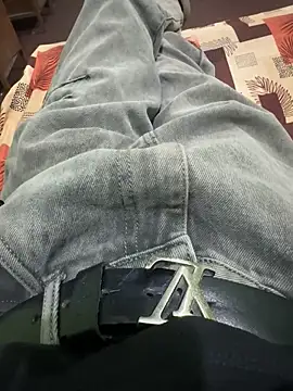 Snapshot of Big_dick_dog chatting on February 21, 2026, 10:39 am Big dick dog online show from February 21, 2026, 10:39 am