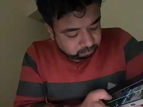 Snapshot of coolboy6566 chatting on December 19, 2025, 8:00 pm coolboy6566 online show from December 19, 2025, 8:00 pm