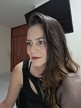 Snapshot of Hanny_24 chatting on February 17, 2026, 11:13 pm Hanny 24 online show from February 17, 2026, 11:13 pm