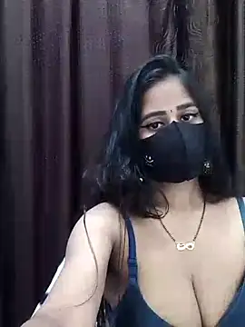 Lalisa sexy online show from November 2, 2025, 5:07 pm