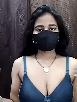 Lalisa sexy online show from April 21, 2026, 11:00 pm