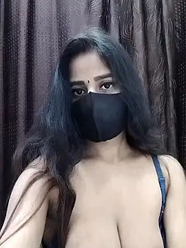 Lalisa sexy online show from December 4, 2025, 5:23 pm