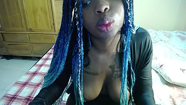  Zooee online show from February 12, 2025, 5:16 pm