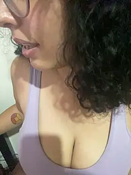 babyluna939 online show from March 5, 2025, 11:16 pm