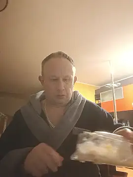 Snapshot of X46x chatting on January 11, 2026, 6:09 am X46x online show from January 11, 2026, 6:09 am