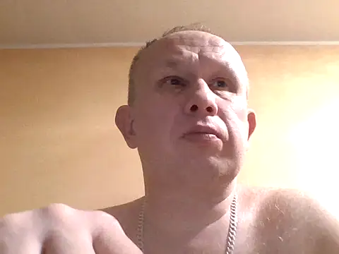 Snapshot of X46x chatting on January 6, 2026, 9:41 pm X46x online show from January 6, 2026, 9:41 pm