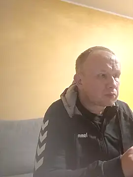 Snapshot of X46x chatting on February 14, 2026, 9:37 pm X46x online show from February 14, 2026, 9:37 pm