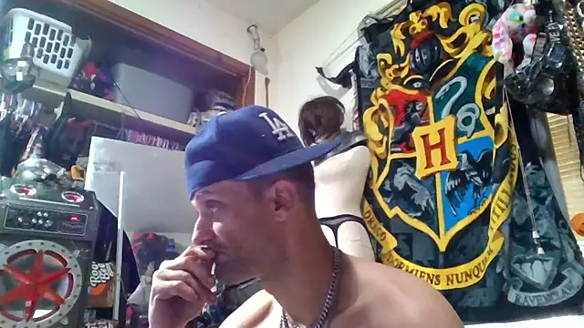 slinginbigD online show from December 16, 2025, 8:13 pm