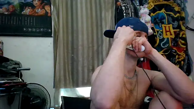 Snapshot of slinginbigD chatting on March 6, 2026, 7:20 pm slinginbigD online show from March 6, 2026, 7:20 pm