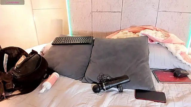 anastasia jhons online show from October 8, 2025, 3:19 am