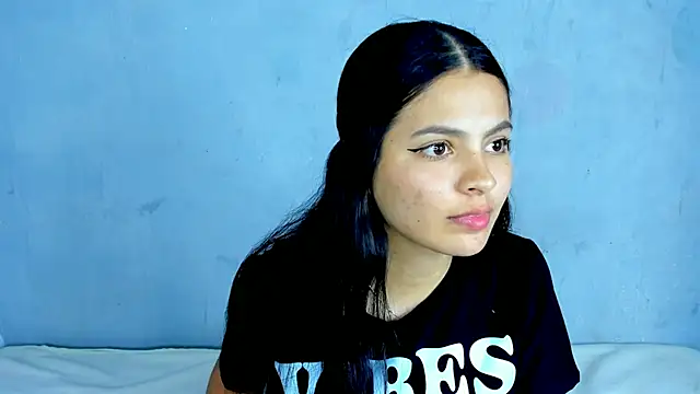 Snapshot of Amandalorense_ chatting on March 29, 2026, 3:30 am Amandalorense online show from March 29, 2026, 3:30 am