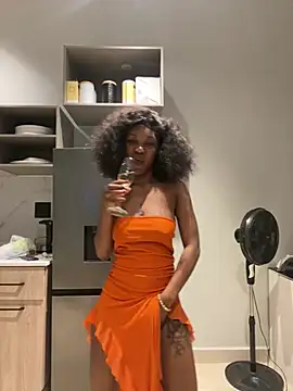 mmbaliii online show from March 22, 2025, 3:53 pm