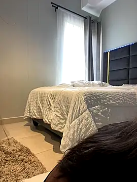 mmbaliii online show from October 12, 2025, 1:23 pm