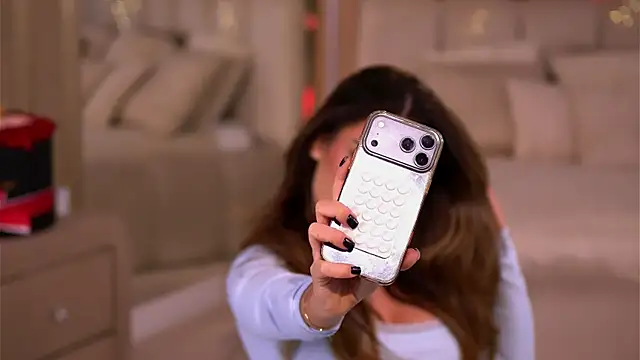 YasmineShaw online show from March 20, 2026, 12:44 am