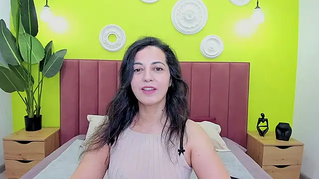 Linda Insatiable online show from May 8, 2026, 1:31 am