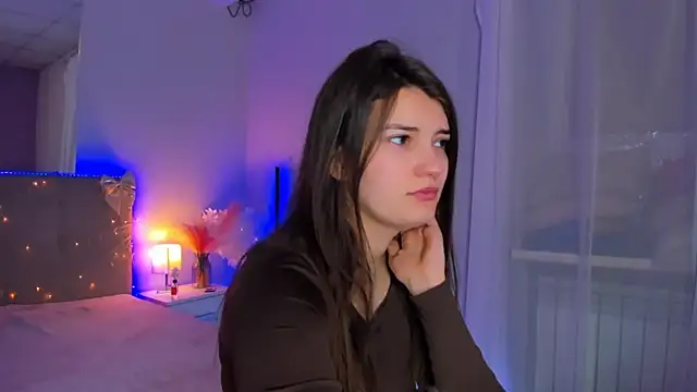 Laura Leee online show from March 1, 2026, 6:13 am