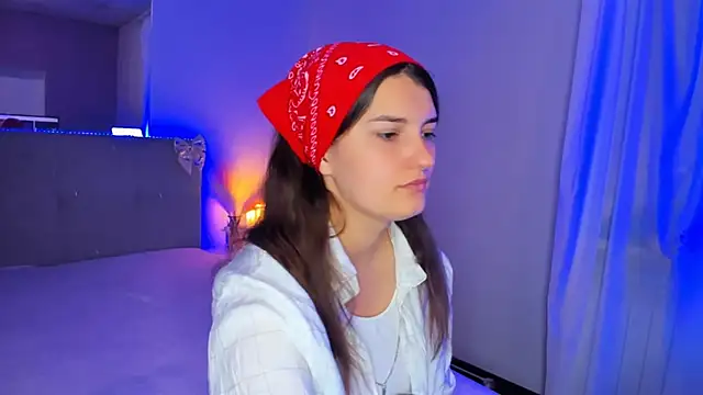 Snapshot of Laura_Leee chatting on June 3, 2026, 5:08 am Laura Leee online show from June 3, 2026, 5:08 am