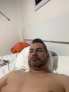 Snapshot of party2025 chatting on January 7, 2025, 1:35 pm party2025 online show from January 7, 2025, 1:35 pm