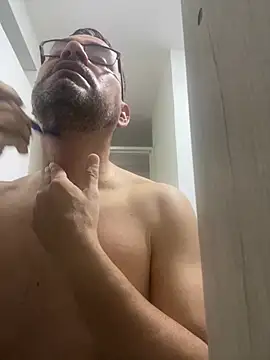 Snapshot of party2025 chatting on February 10, 2026, 4:28 pm party2025 online show from February 10, 2026, 4:28 pm