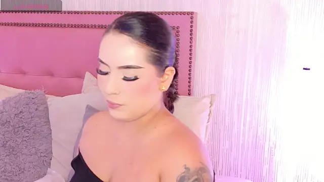 SpicySugar  online show from June 4, 2026, 8:02 pm