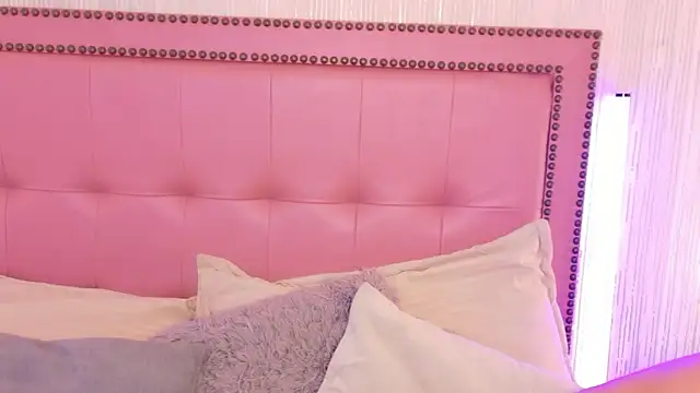 SpicySugar  online show from June 11, 2026, 12:32 am