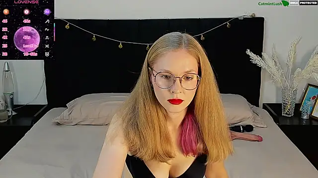 CatmintLush online show from July 28, 2026, 11:37 pm