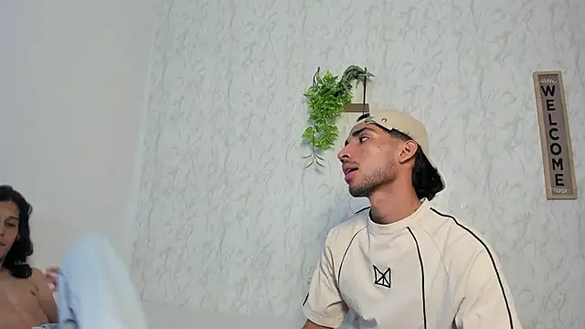 Snapshot of jony_honey chatting on July 11, 2026, 11:54 am jony honey online show from July 11, 2026, 11:54 am