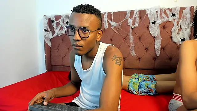 jony honey online show from October 3, 2025, 1:23 pm