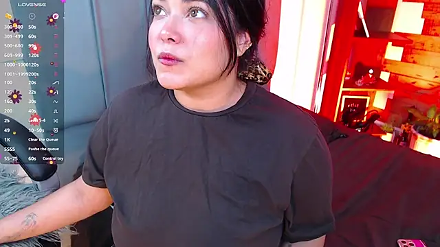 VictoriaMontero30000 online show from December 2, 2025, 2:23 am