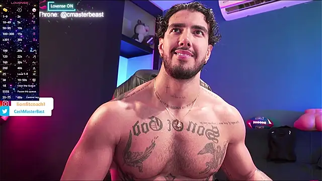JACOB MARTINS online show from July 21, 2026, 10:11 pm