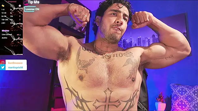 JACOB MARTINS online show from October 19, 2025, 9:17 pm