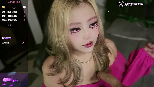 Teen sofia  online show from July 11, 2026, 4:35 am