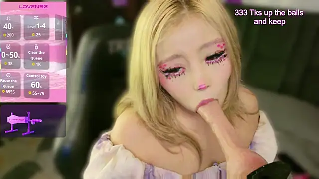 Teen sofia  online show from April 24, 2026, 2:13 am