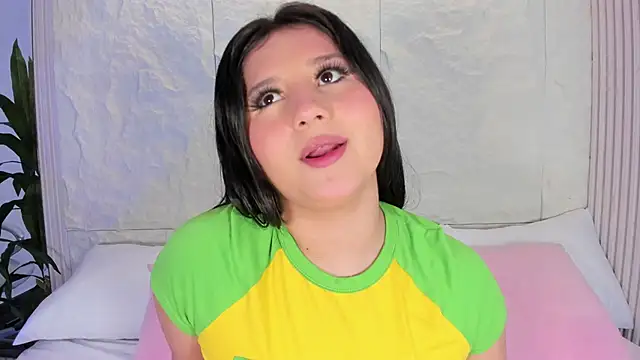 AvyMilton online show from December 1, 2025, 11:33 am