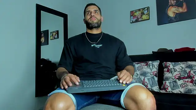 SamirHazard97 online show from September 17, 2025, 9:17 pm