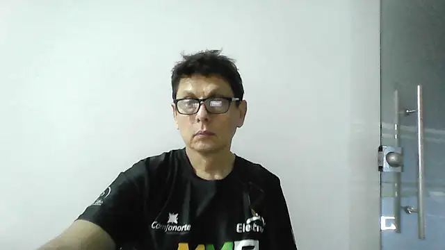 MarcusKelvin online show from May 22, 2026, 4:10 am