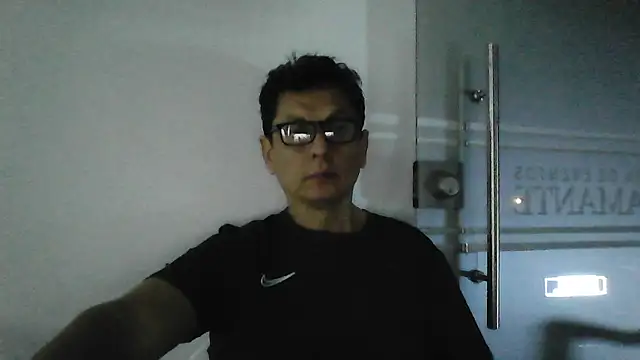 MarcusKelvin online show from May 15, 2026, 5:27 am