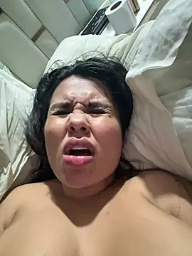 valeria2019hot online show from February 18, 2025, 4:15 am