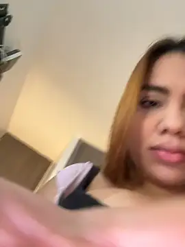 Snapshot of valeria2019hot chatting on March 8, 2026, 1:47 pm valeria2019hot online show from March 8, 2026, 1:47 pm