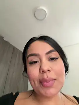 valeria2019hot online show from March 4, 2025, 8:38 pm