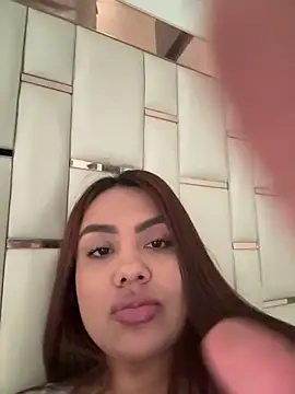 valeria2019hot online show from October 5, 2025, 9:38 pm