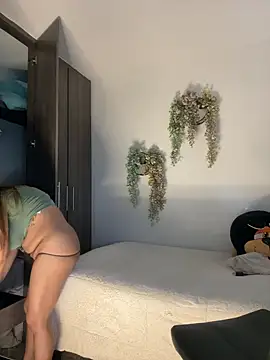 Snapshot of valeria2019hot chatting on March 21, 2026, 11:36 am valeria2019hot online show from March 21, 2026, 11:36 am